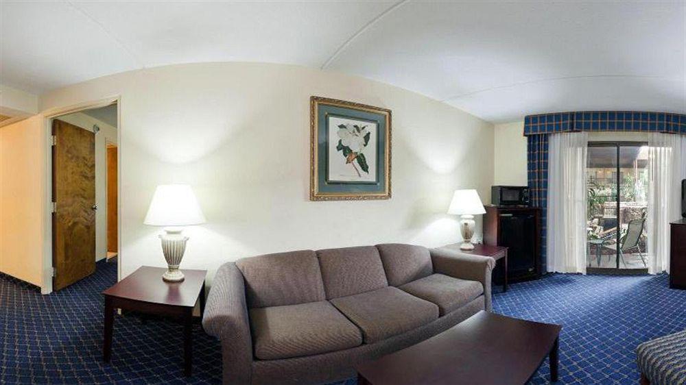 Boxboro Regency Hotell Boxborough Eksteriør bilde